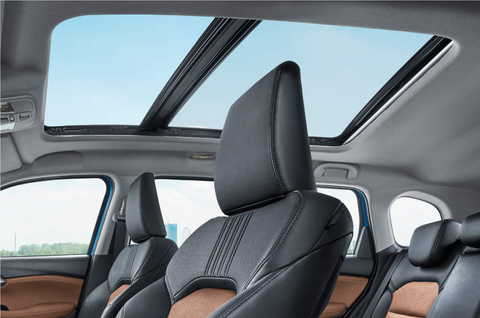 How safe are sunroof cars Rising Sunroof Trend Sparks Fresh Safety Warnings for Indian Driver