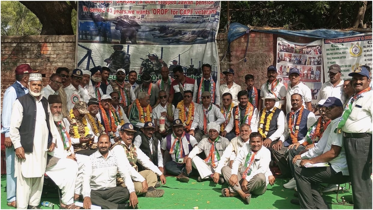 Protest at Jantar Mantar over demands including OPS  of paramilitary forces memorandum submitted to PM Modi