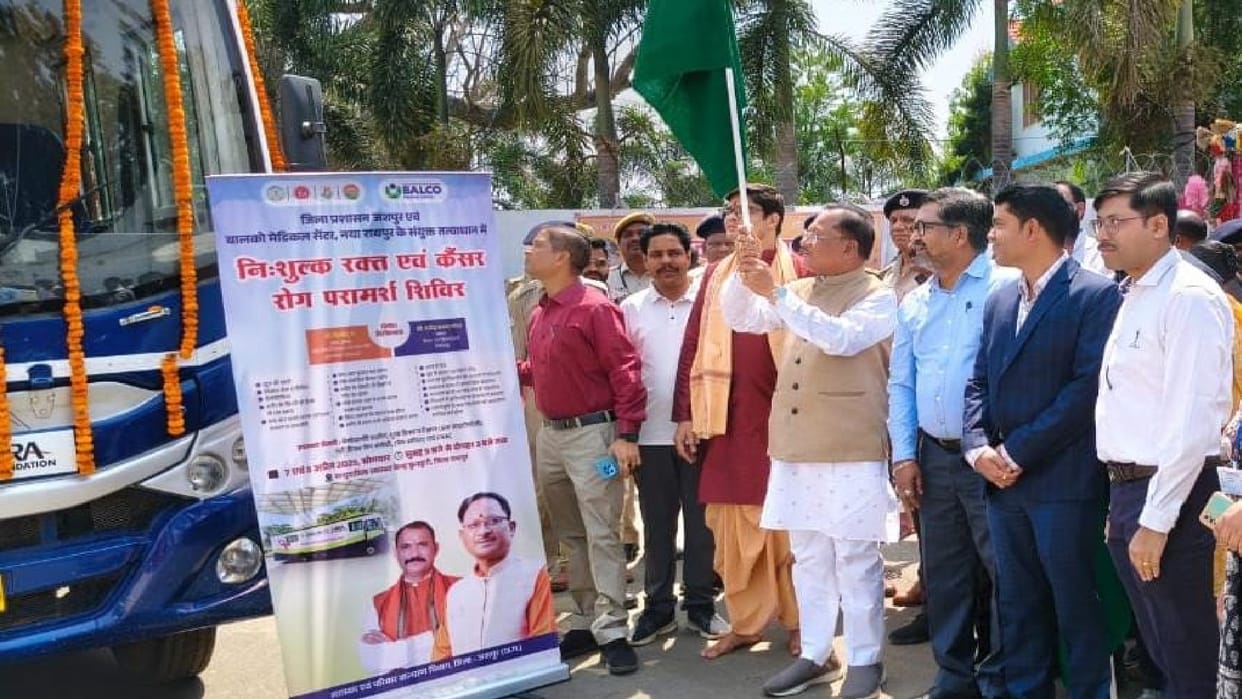 Cancer patients treated for free in CG: CM vishnu deo Sai flagged off cancer detection van