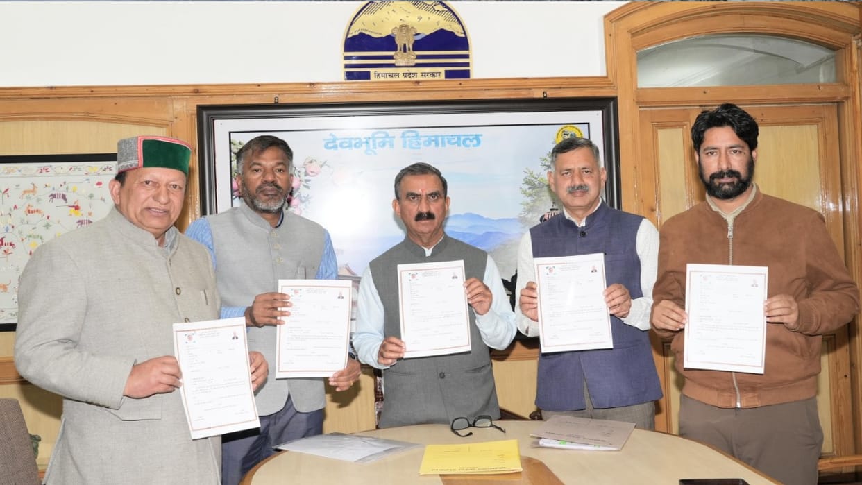 cm sukhvinder sukhu issued registration form for purchasing turmeric grown through natural farming method