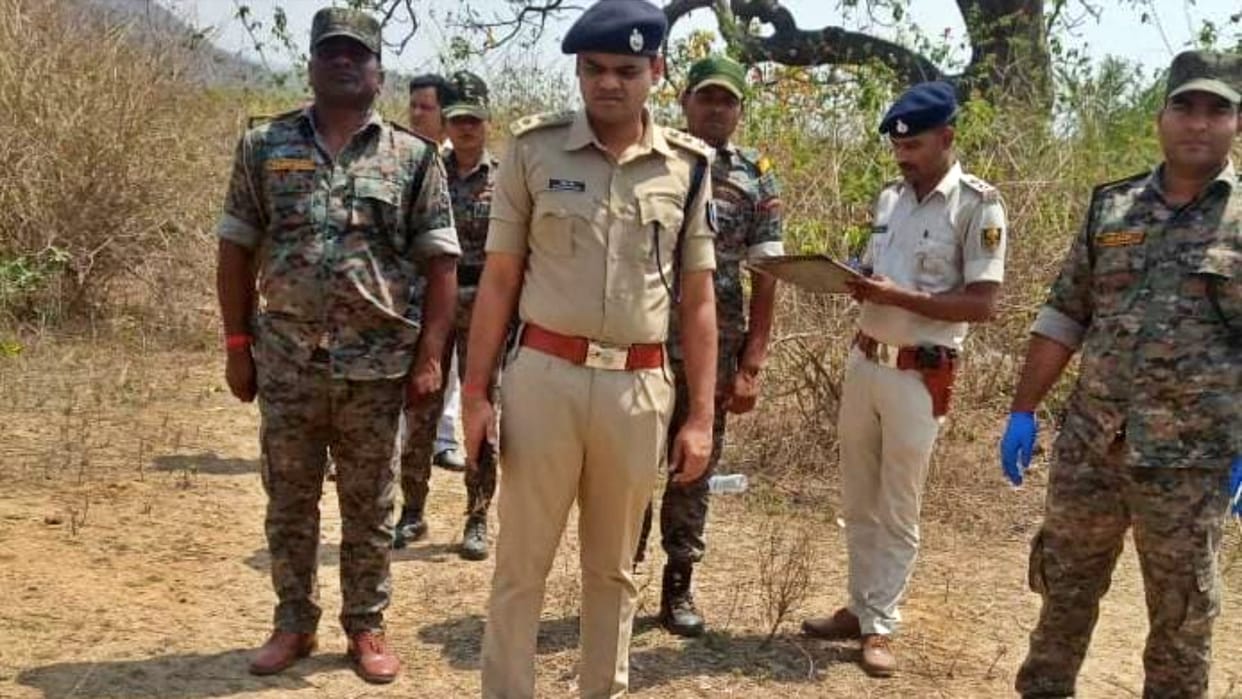 Gaya Crime: Youth shot dead body recovered from forest Police and FSL team engaged in investigation after FIR