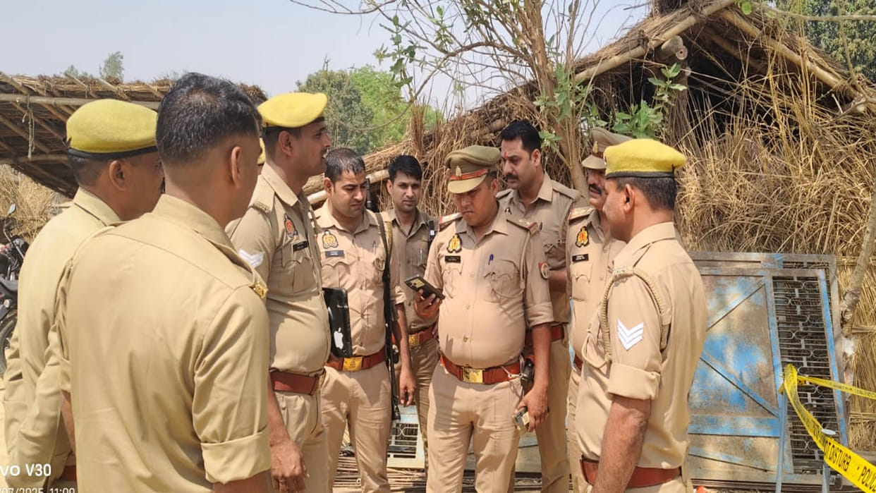 Hardoi: Villagers beat the sarpanch to death, police engaged in investigation