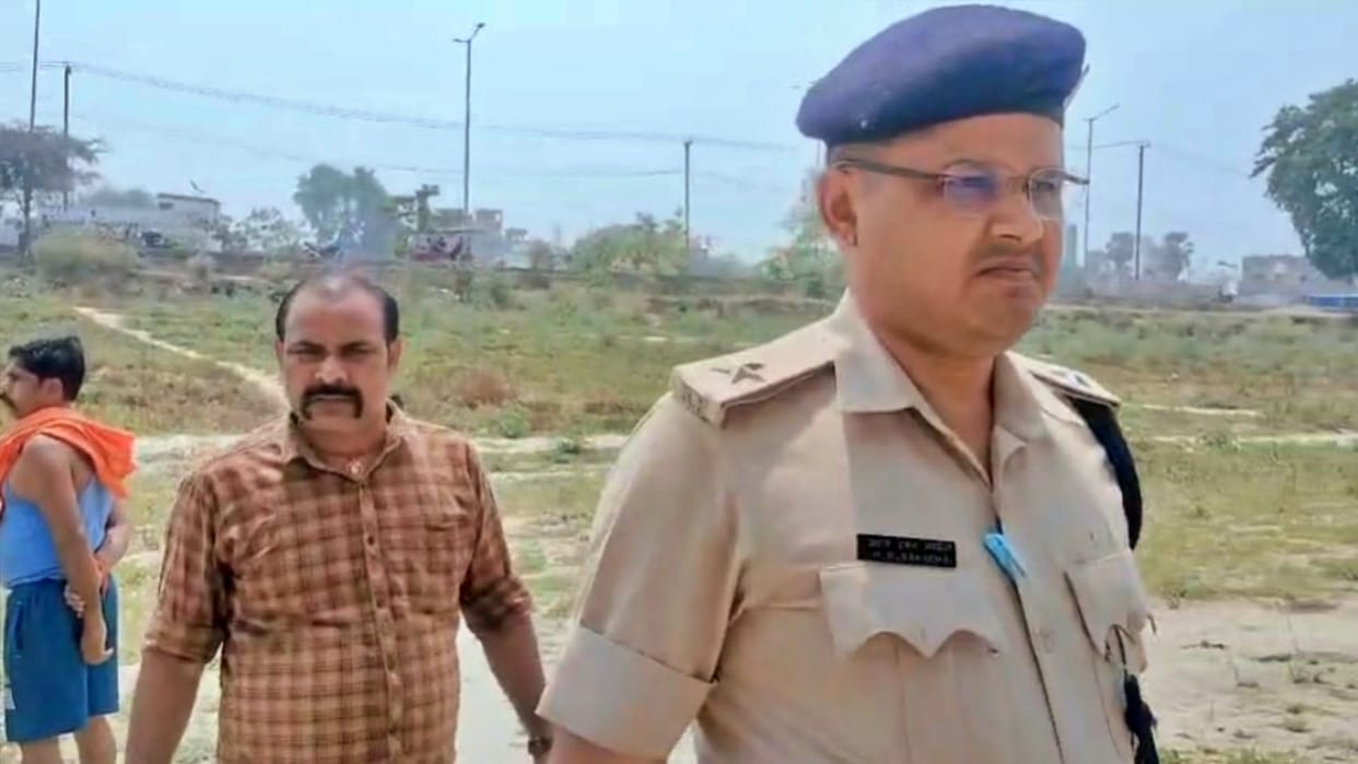 Patna News: Body of youth found on banks of Ganga Ghat, sensation in area; body could not be identified yet