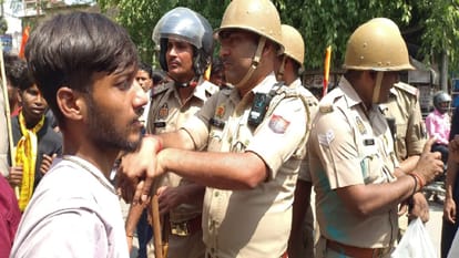 ruckus over the bulldozer in the Ram Navami Shobhayatra BJP district president got angry