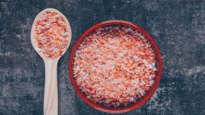 It has been confirmed that sand has been found in iodized salt being sold in ration shops in Uttarakhand