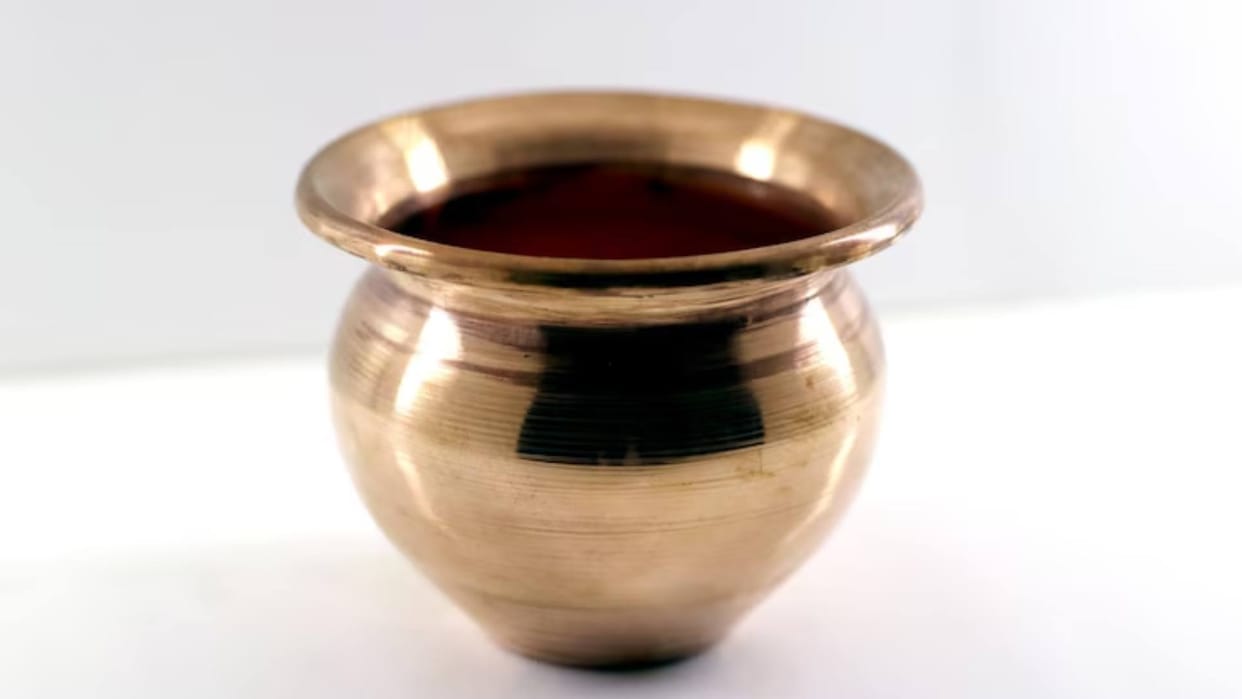 Tambe Ke Lote Ke Upay Copper pot can change your luck you will get rid of fights and financial problems
