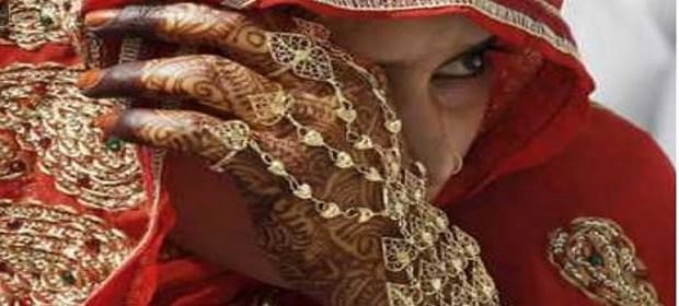 Groom And His Family Did Not Bring Procession For Not Fulfilling Demand For Dowry Bride Waits