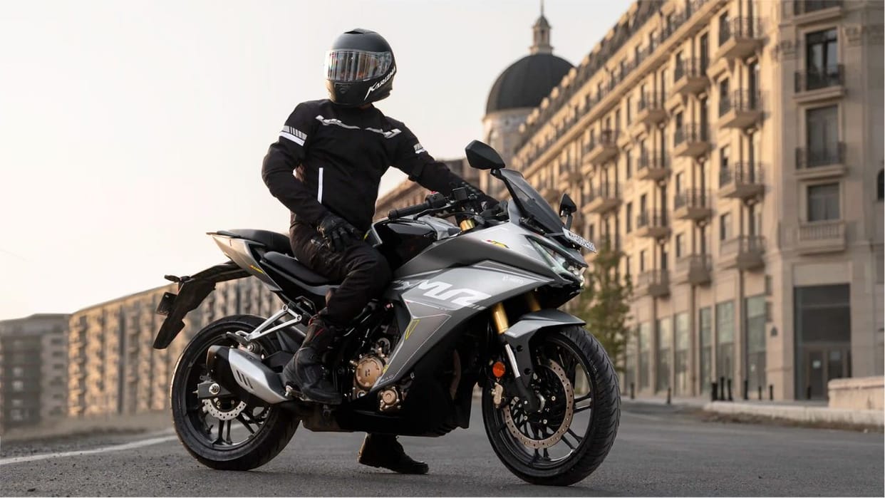 Hero MotoCorp enters UK, partners with MotoGB for distribution Latest News in Hindi