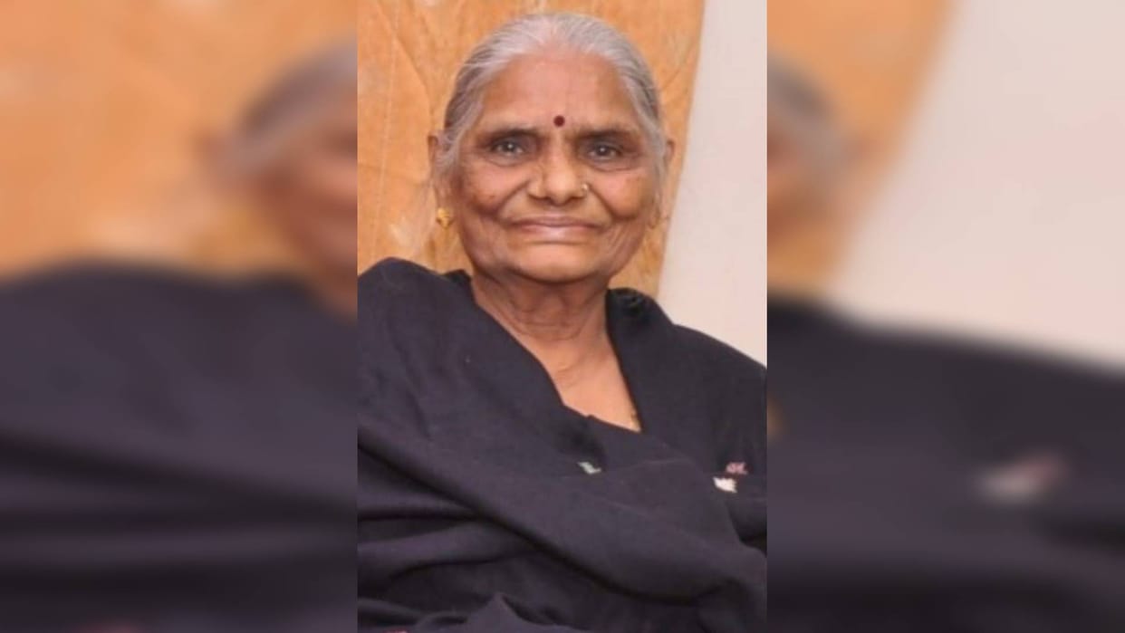Katni After death Saroj Jaiswal will now brighten world of others she found mother who made this MLA famous