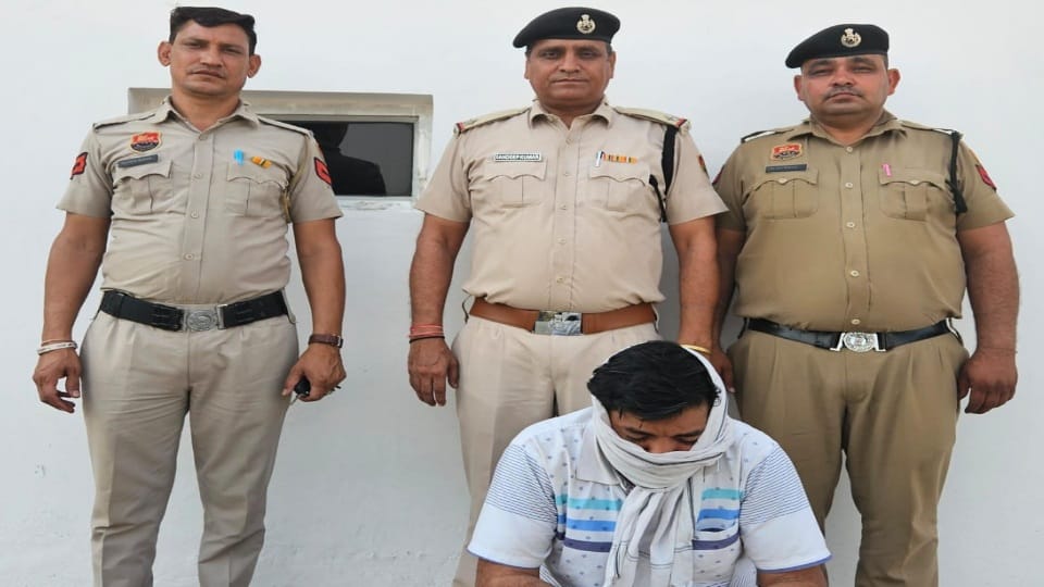 Fake vigilance officer arrested in Charkhi Dadri
