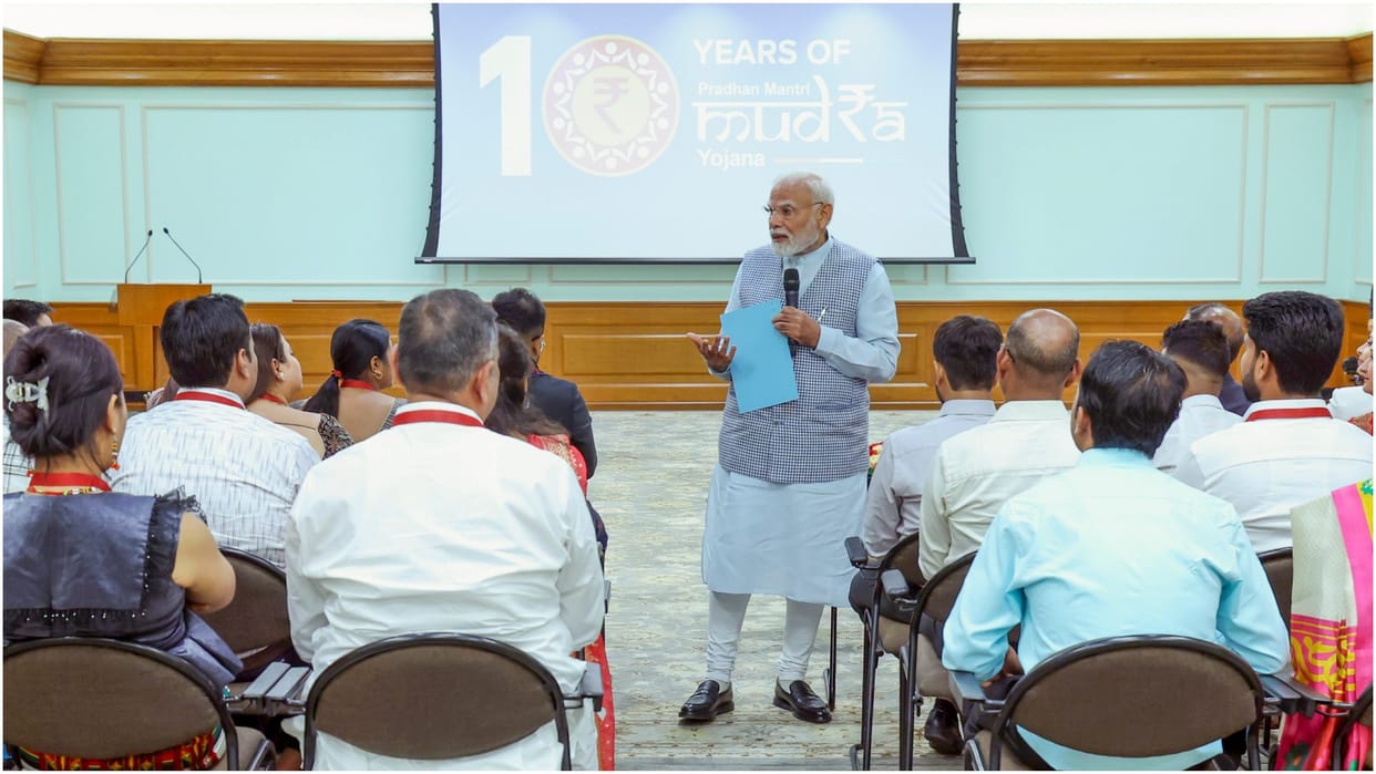 PM Narendra Modi Interacts with MUDRA Scheme Beneficiaries From All Over India At PM Residence