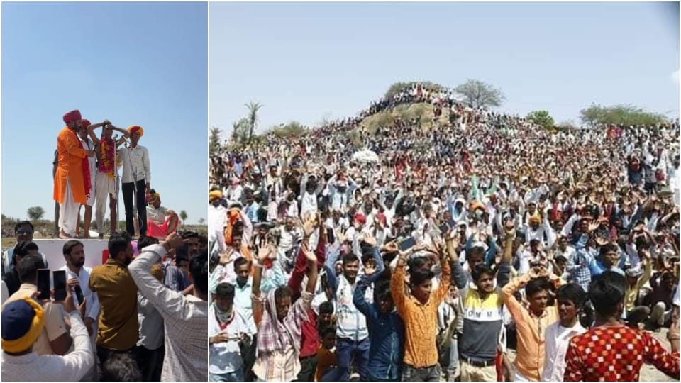 भविष्यवाणी करते पंडा नागूलाल चौधरी और हजारों लोगों की भीड़।