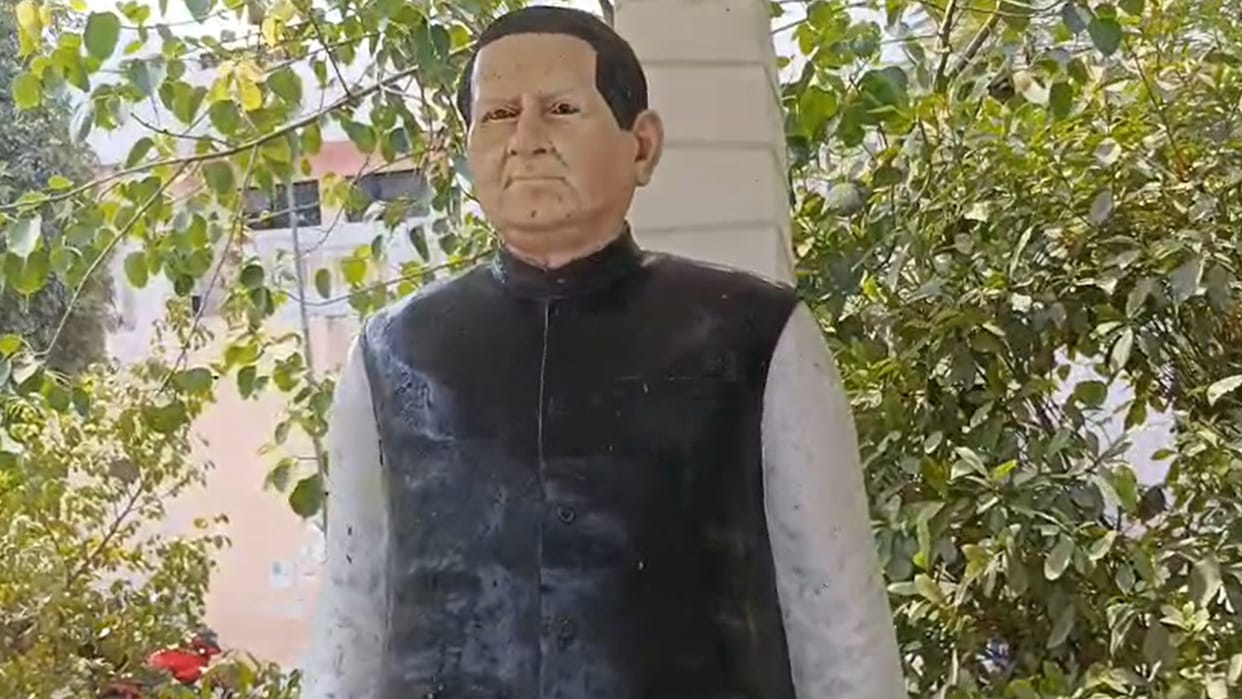 The statue of late Kalpnath Rai has been restored to its original form Now all the four statues will be clean