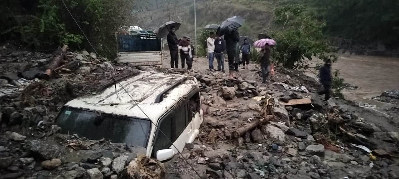 Uttarakhand Weather Heavy Rainfall wreaks havoc in Tharali river in spate many vehicles buried under debris