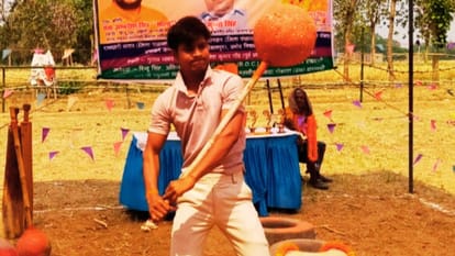 sports news in Varanasi players turned won 2-2 golds in Athletics