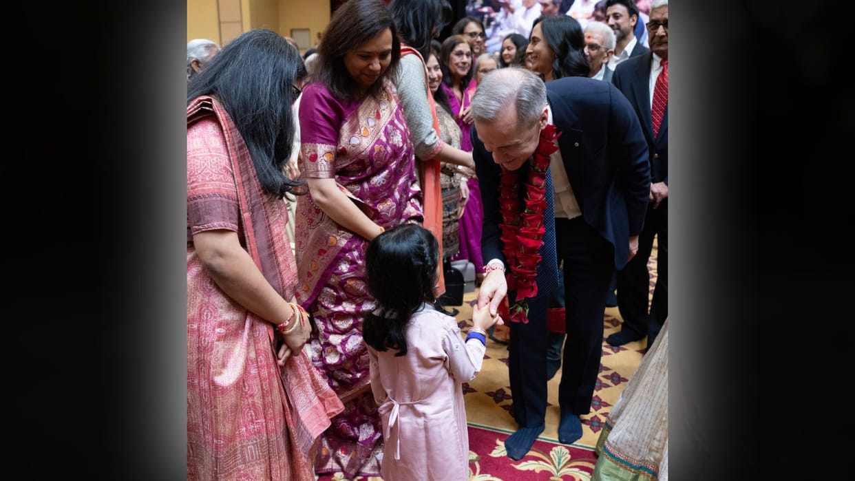 Canada: atmosphere changed as soon as Justin Trudeau left, PM Carney went to temple on Ram Navami