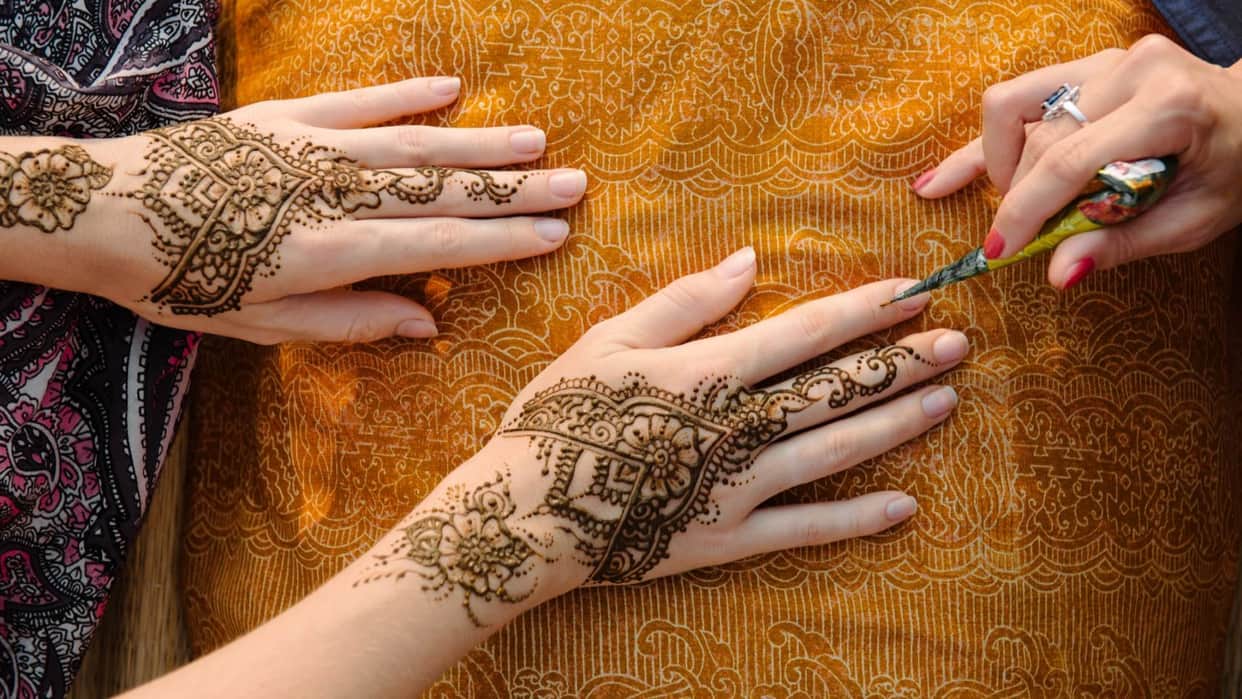 latest Mehndi Design For Women On mahavir Jayanti disprj