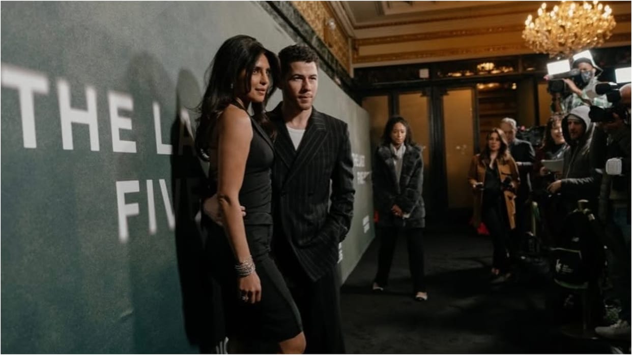 Priyanka Chopra Shows Love For Nick Jonas On The Last Five Years Broadway Debut, Malti Gesture Steal Spotlight