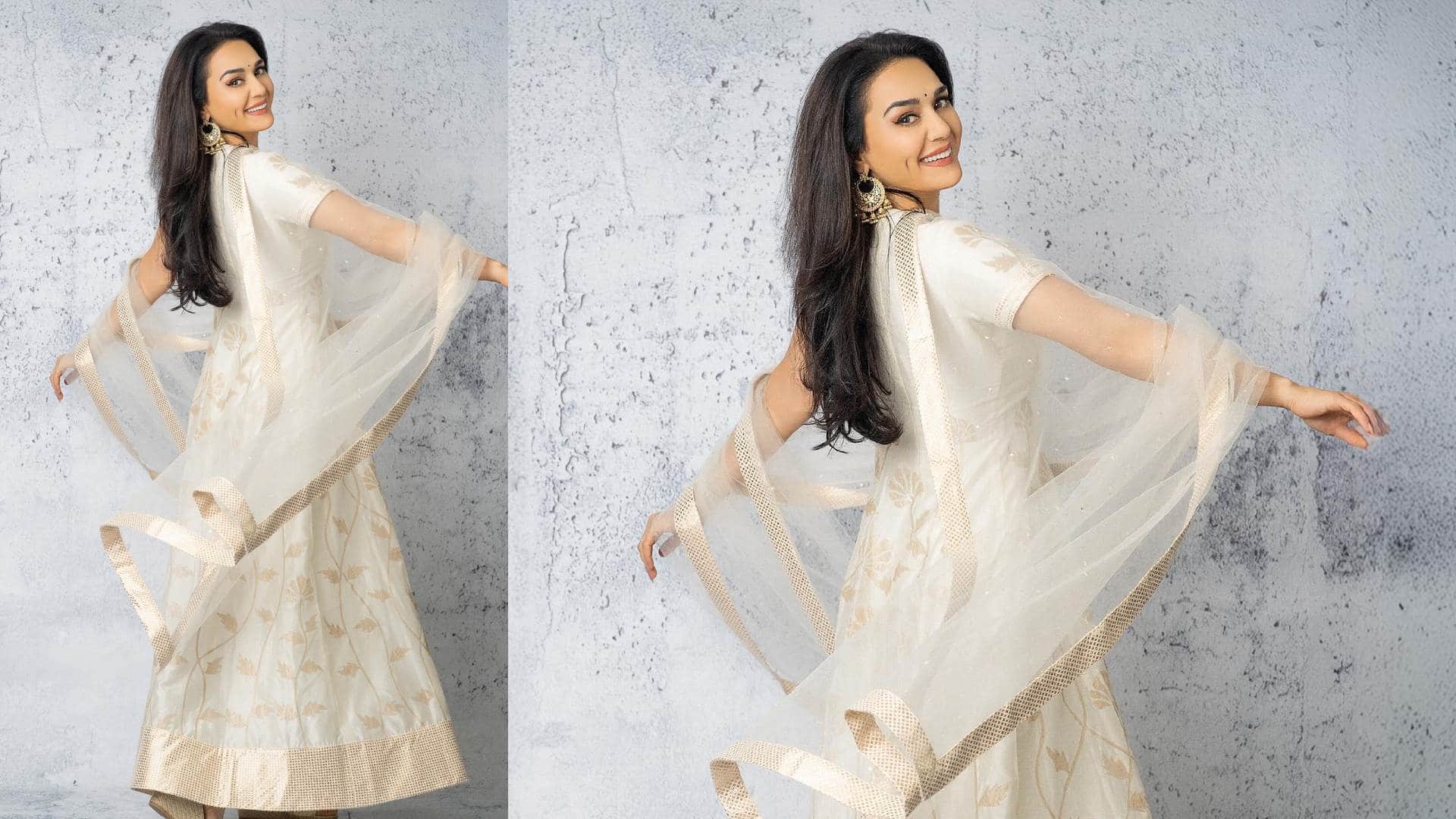 ipl 2025 Punjab Kings owner Preity Zinta photos viral on social media