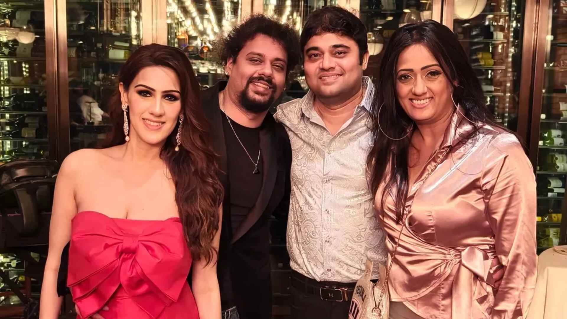 Sonu Nigam Mimics Sridevi Voice In Jam Session With Jolly Mukherjee salim merchant Hariharan jaspinder narula