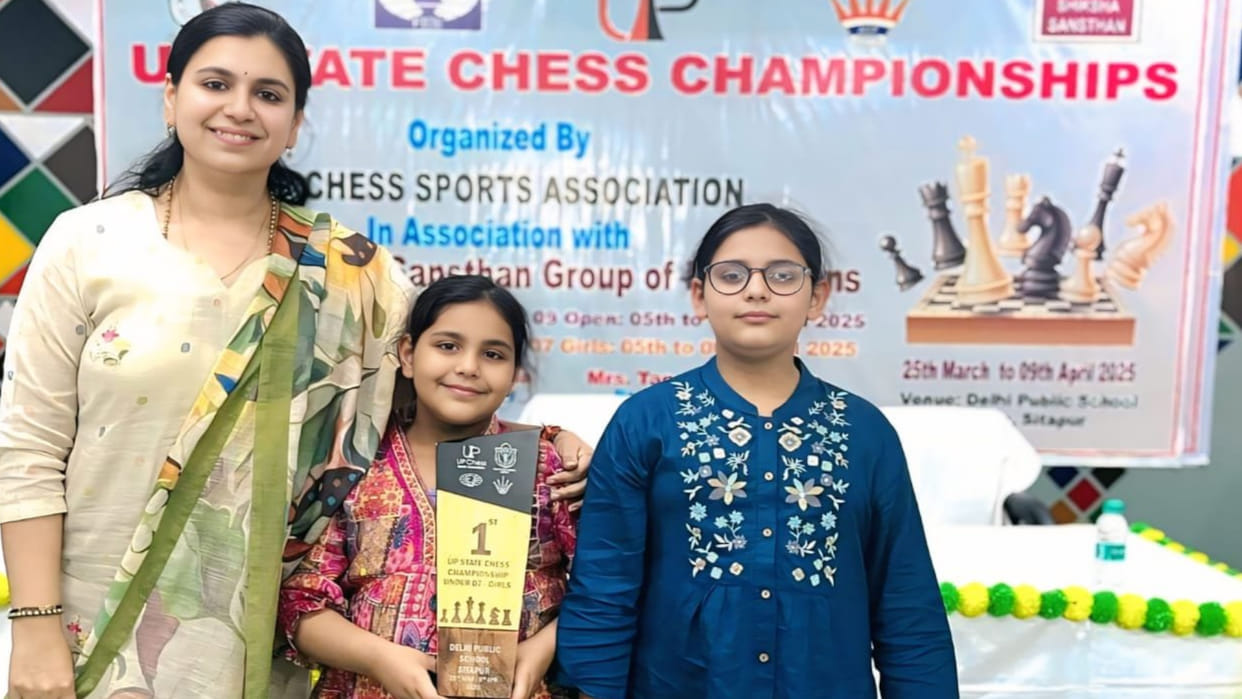 Deoria DM's daughter Avyana won the Under 7 Girls category title in chess