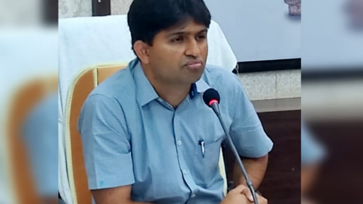 IAS Vijay Kiran Anand becomes the CEO of Invest UP.
