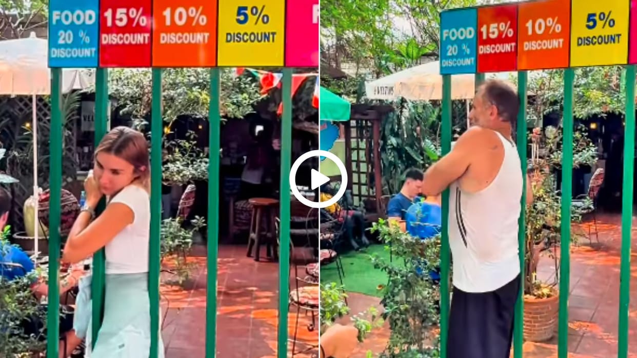 People tried their best to get discount in thailand video wnet viral in hindi