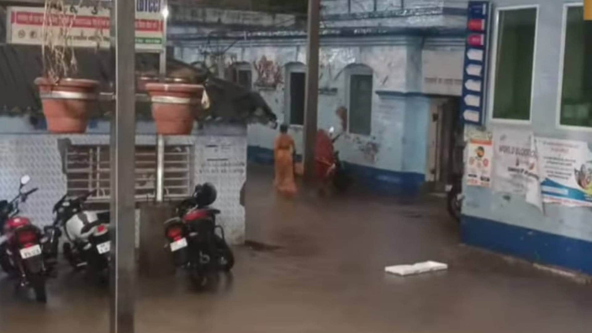 Rain wreaks havoc in Nawada Bihar Wheat crop submerged in water waterlogging in Sadar Hospital premises photos