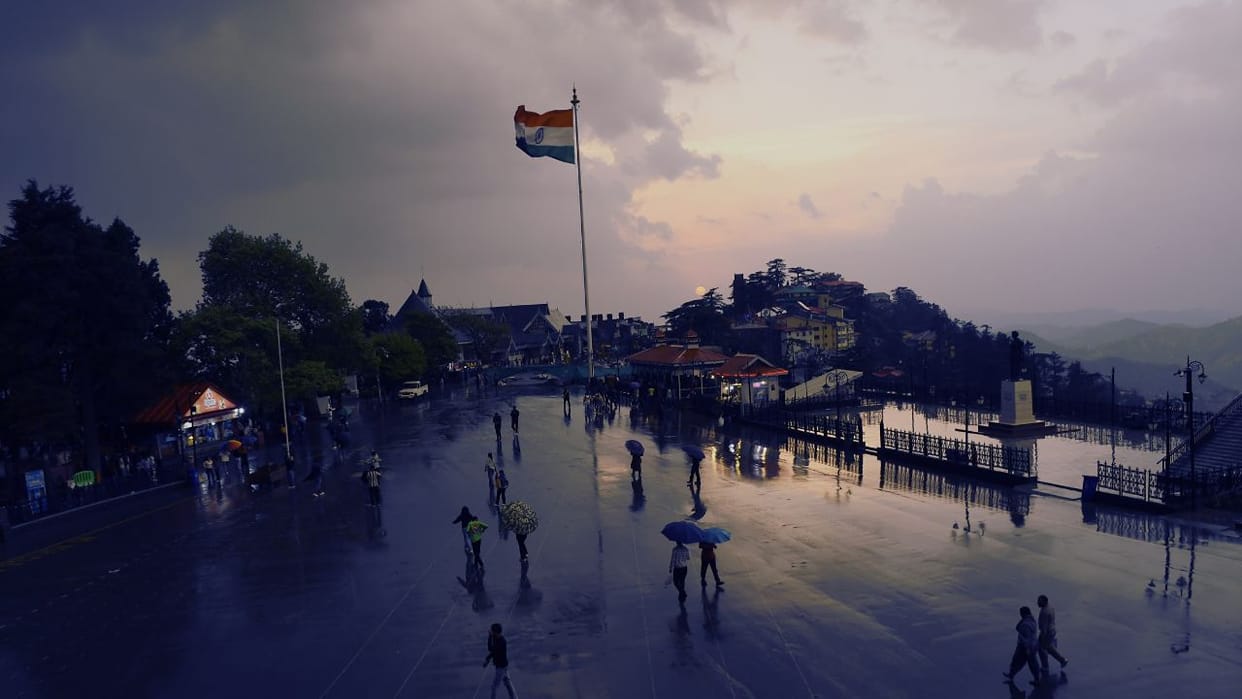 Himachal Weather Heavy rain and hailstorm in Palampur thunderstorm in Shimla