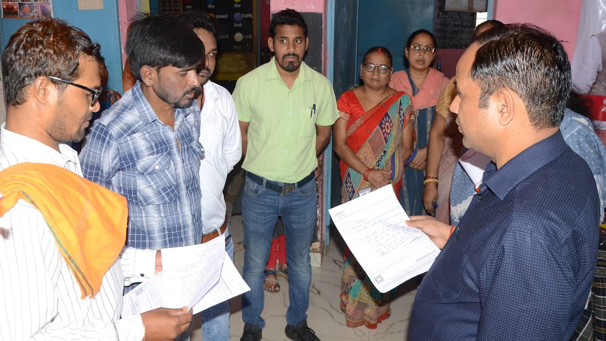 Sushasan Tihar 2025: Raipur Collector inspected Temple Hasaud and Arang area, gave instructions to officials