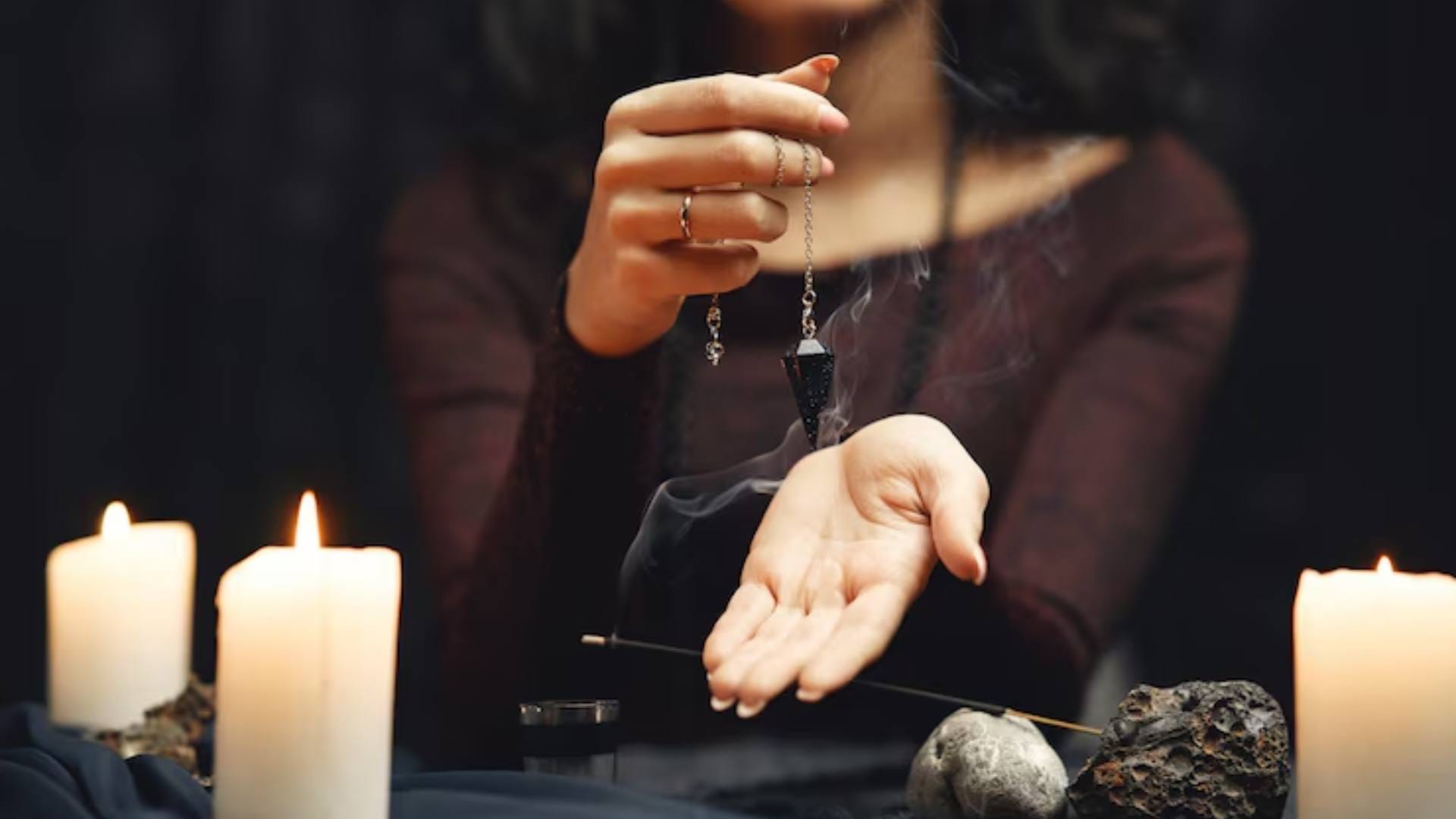Palmistry Where is the line of wealth and luck in the palm How to find it know special things related to it