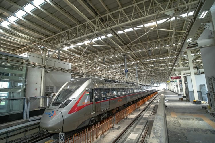 Delhi:400 किमी के नमो भारत नेटवर्क की ओर अब बढ़ेगा दिल्ली–एनसीआर, क्षेत्रीय रेल परिवहन के नए अध्याय की शुरुआत – Delhi Ncr Will Now Move Towards The 400 Km Namo Bharat Network Marking The Beginning Of A New Chapter In Regio