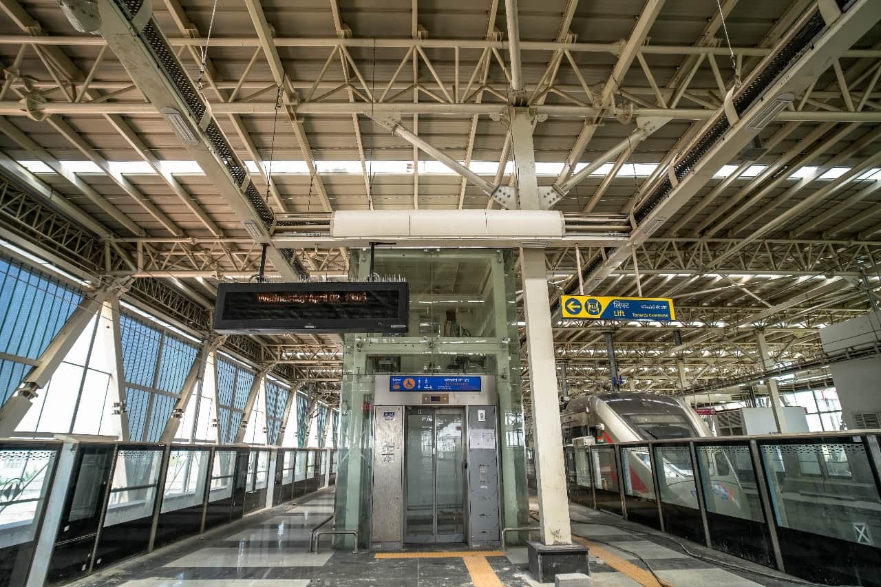 NCRTC introduces high-speed Catenary Maintenance Vehicle for Namo Bharat Corridor