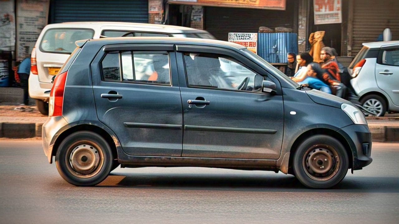 when to sell old car to get maximum resale value know the trick