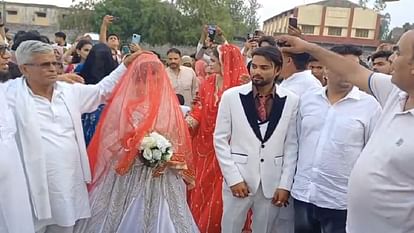Muzaffarnagar: मुस्लिम बहन की बेटी की शादी में हिंदू भाई ने दिया भात, उपहार दिए, हेलीकाप्टर से कराई विदाई Muzaffarnagar: Rahul gave bhat at the wedding of Muslim sister's daughter, bid farewell to niece by helicopter