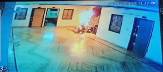 Love or betrayal lover set himself on fire ran as soon as got surrounded by flames horrifying video went viral