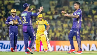 आईपीएल में सीएसके के लिए सबसे कम पहली पारी कुल मिलाकर 120 गेंदों में सिर्फ एक छह मारा।