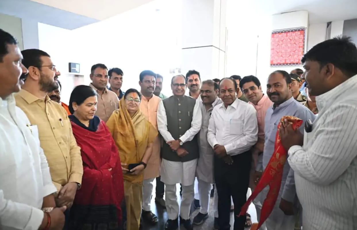 Indore: Union Agriculture Minister Shivraj Singh Chouhan came to Indore, told the farmers - we will together t