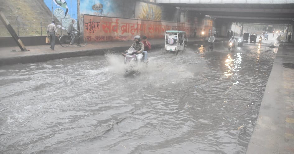 Municipal Corporation was warned about unseasonal rain water filled on roads of many localities