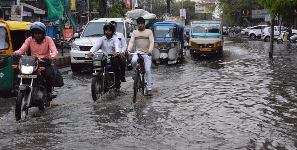 Municipal Corporation was warned about unseasonal rain water filled on roads of many localities