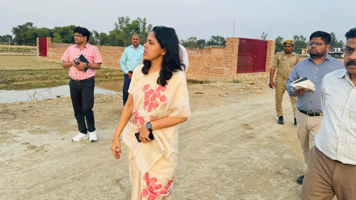 Lucknow: Illegal plotting in Mohanlalganj with the connivance of officers
