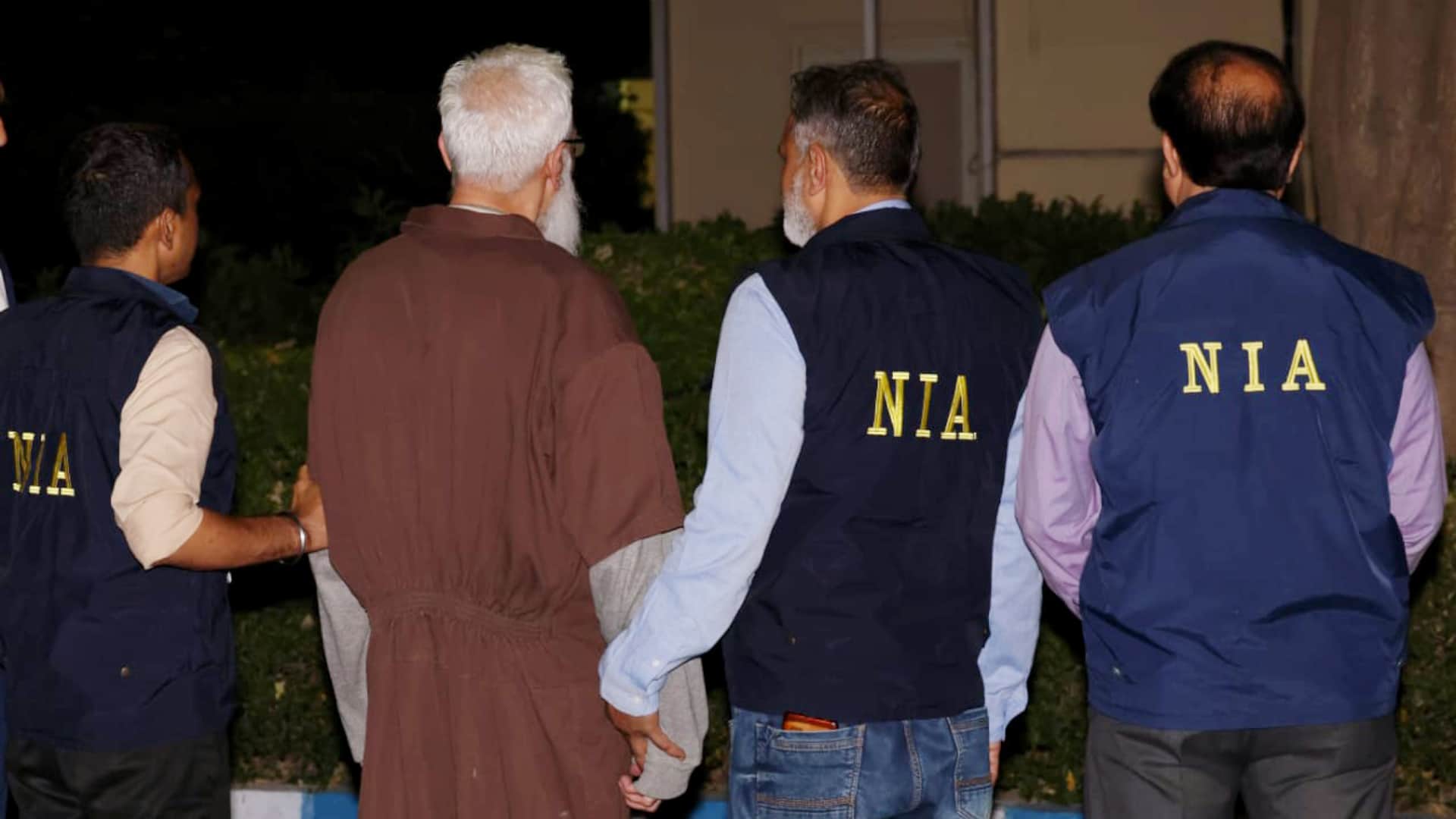 US Marshals in transferred custody of Tahawwur Rana to representatives from India