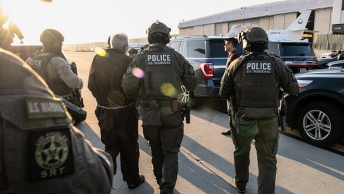 US Marshals in transferred custody of Tahawwur Rana to representatives from India