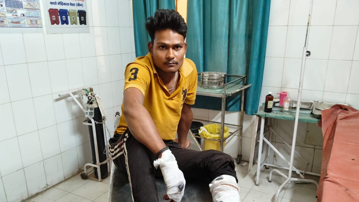 encounter in Mirzapur Criminal running away after firing police cattle smuggler arrested