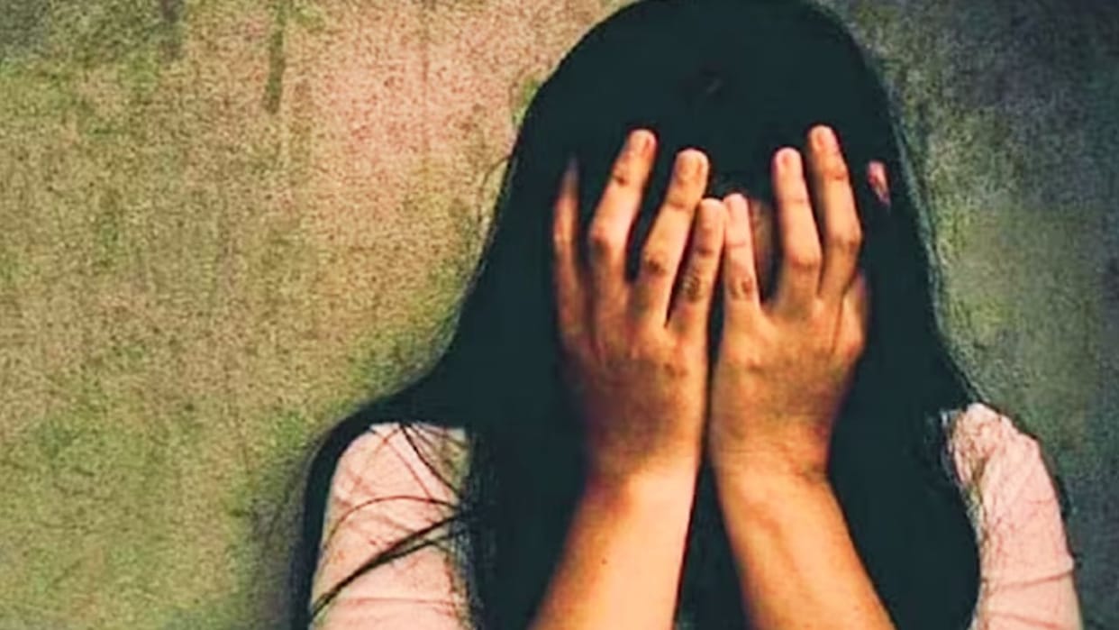 Himachal Kullu After breakup the young man entered the room and beat the girl case registered