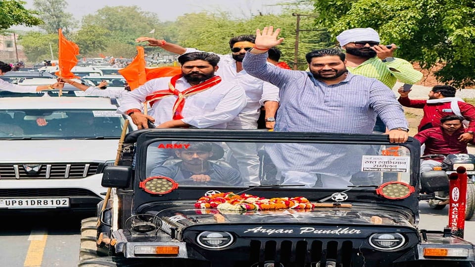 800 vehicles went from Aligarh to Agra Rakt Swabhiman Rally