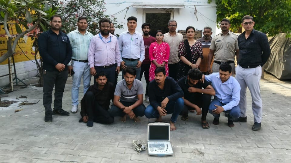 Jhajjar health department team caught five people of fetus testing gang in Bulandshahr