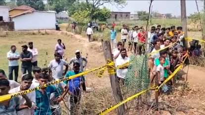 बाहर निकाला गया शव