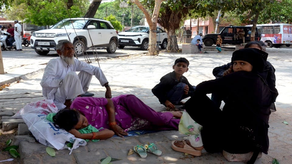 condition of patients in Aligarh district hospital