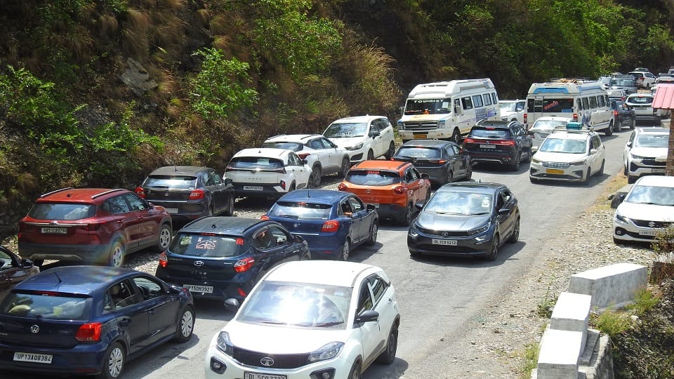 Tourism in Nainital is affected due to uproar after misdeed case hotels are empty